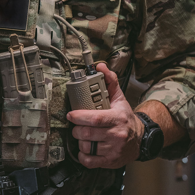 Call With Media Background Close Up Product Hear Thru V50 II 674X674px V1